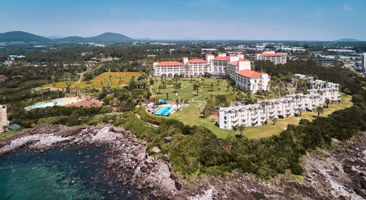 Sono Calm Jeju Hotel Seogwipo Exterior photo