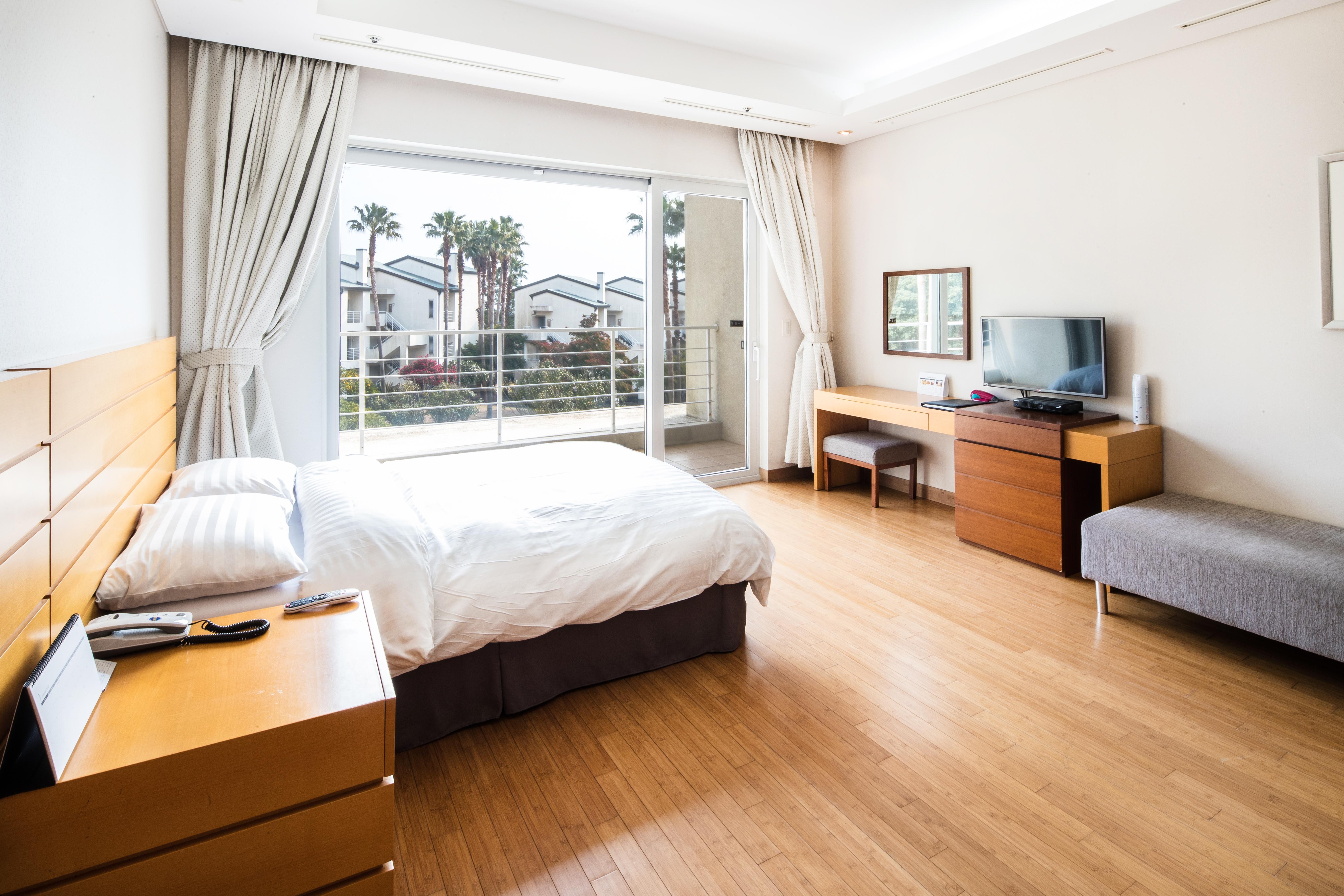 Sono Calm Jeju Hotel Seogwipo Exterior photo