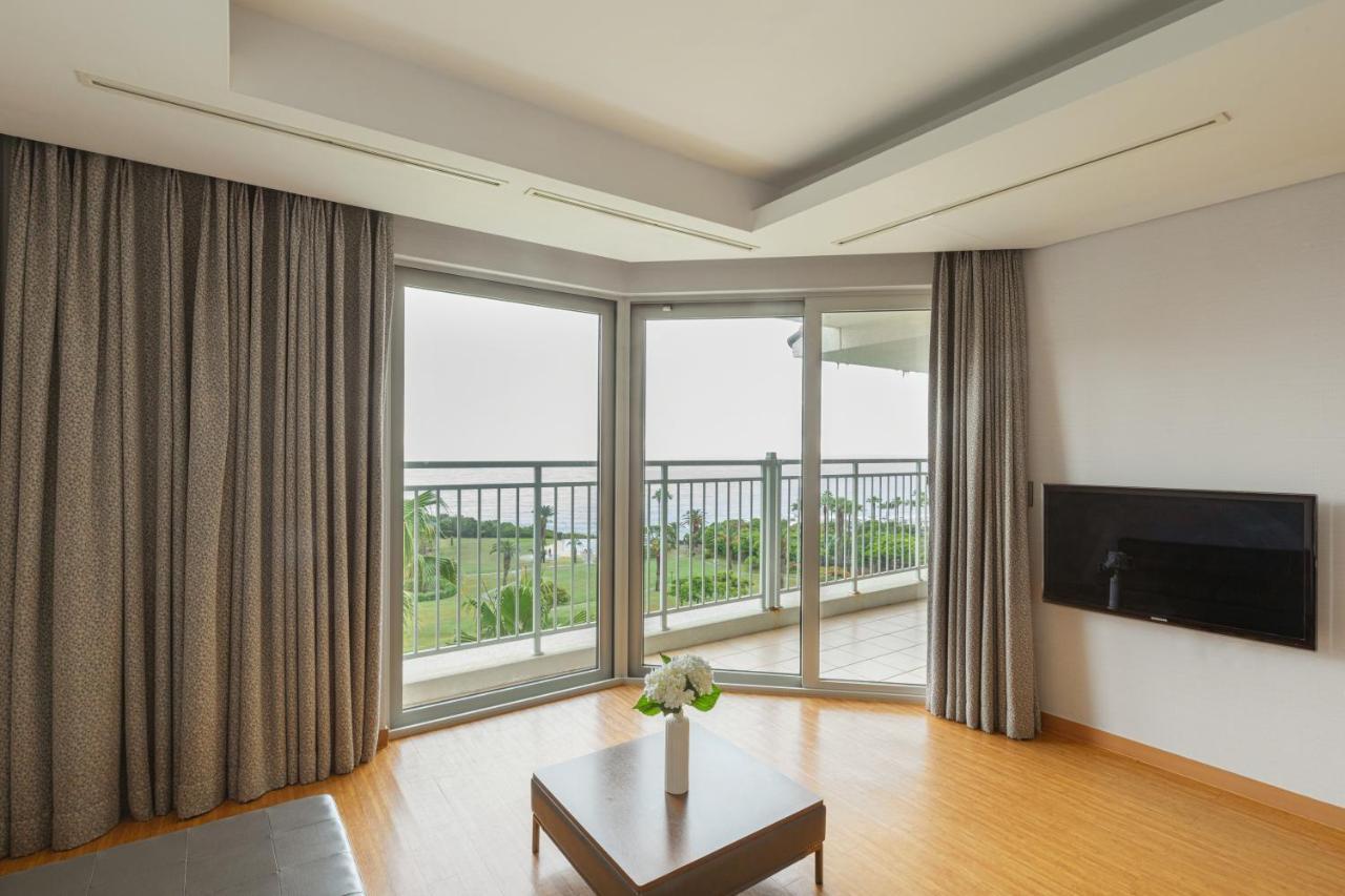 Sono Calm Jeju Hotel Seogwipo Exterior photo