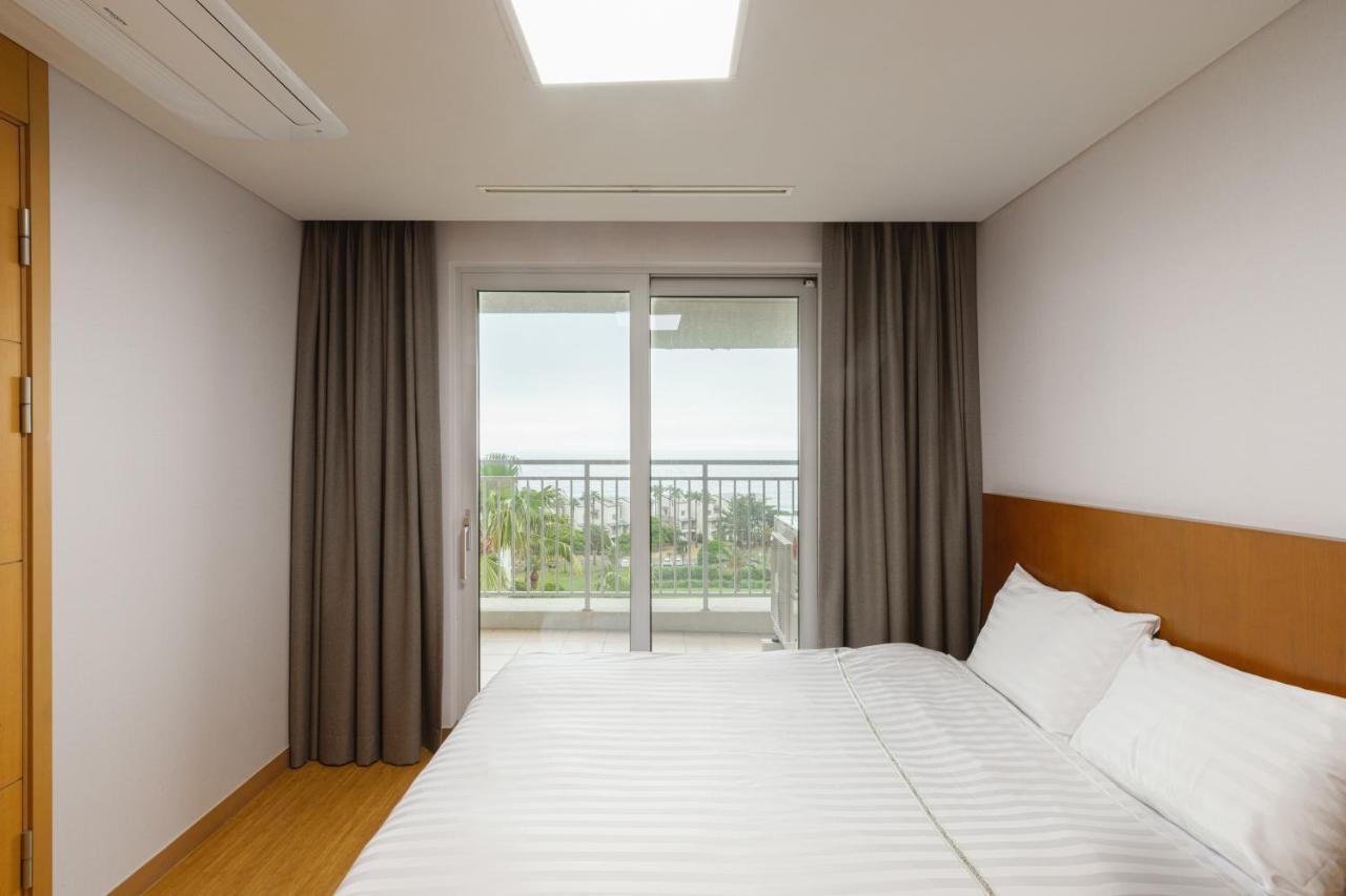 Sono Calm Jeju Hotel Seogwipo Exterior photo
