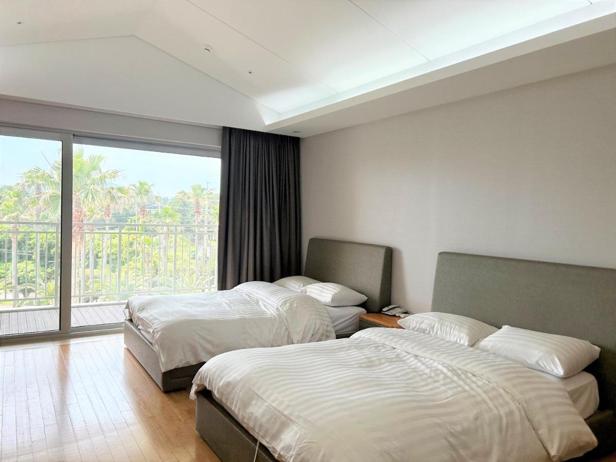 Sono Calm Jeju Hotel Seogwipo Exterior photo